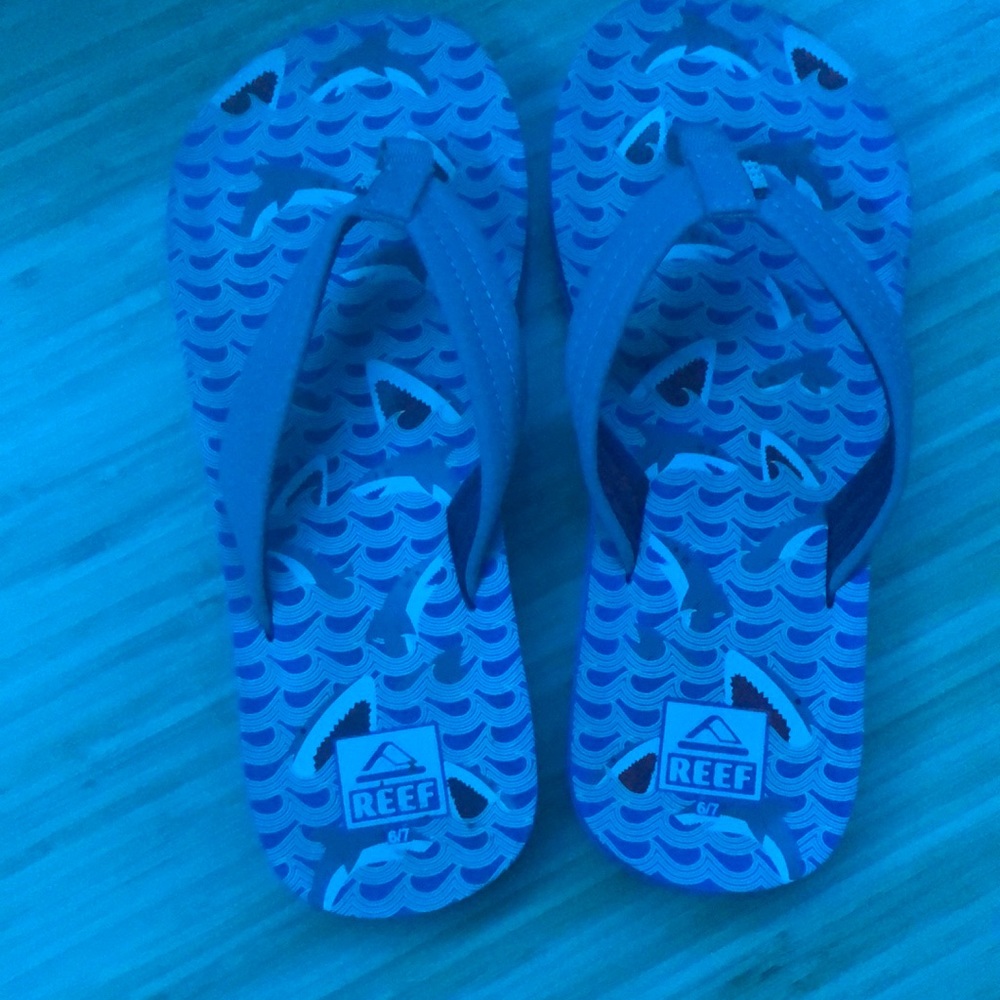Reef sandals,they are blue,red,gray,